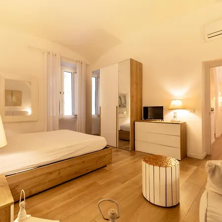 Next To Vatican Museum Luxury Flat-2